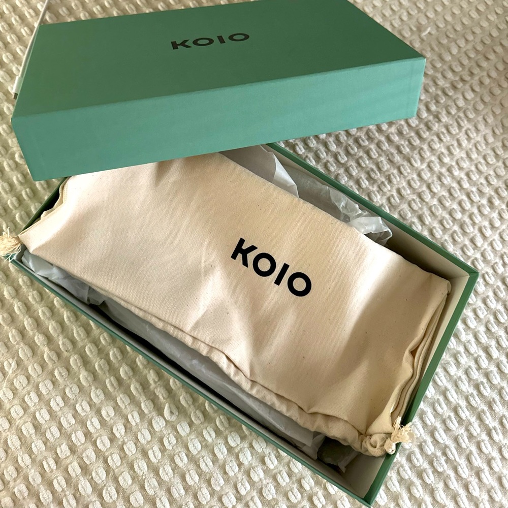 Koio Chalk Distressed Hi Top Sneaker, size 8 (41)